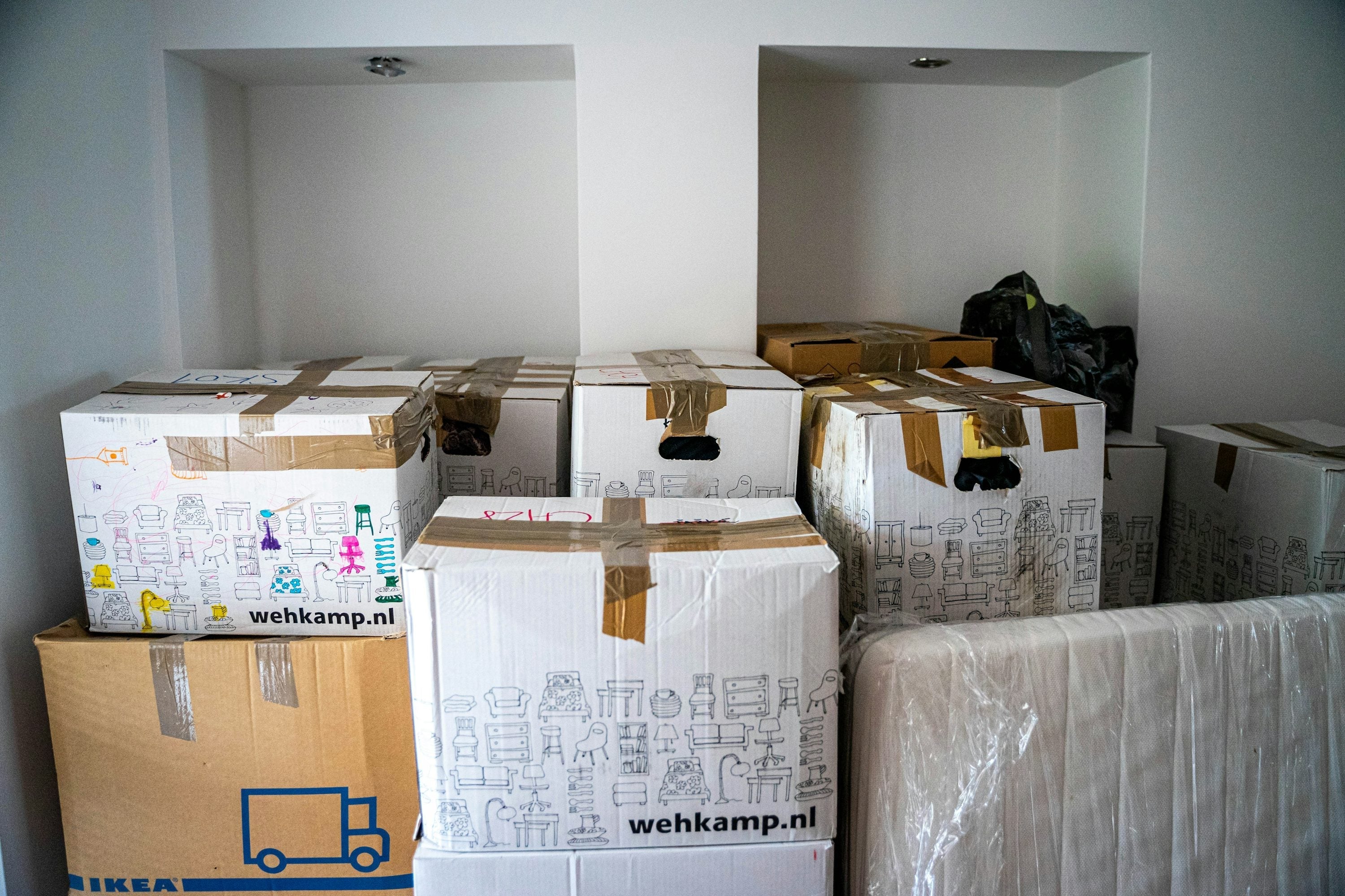 Eco-Friendly Packaging Alternatives: Why Cardboard Leads the Way